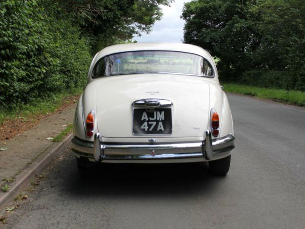 Jaguar Mk II 3.8 1963 10321