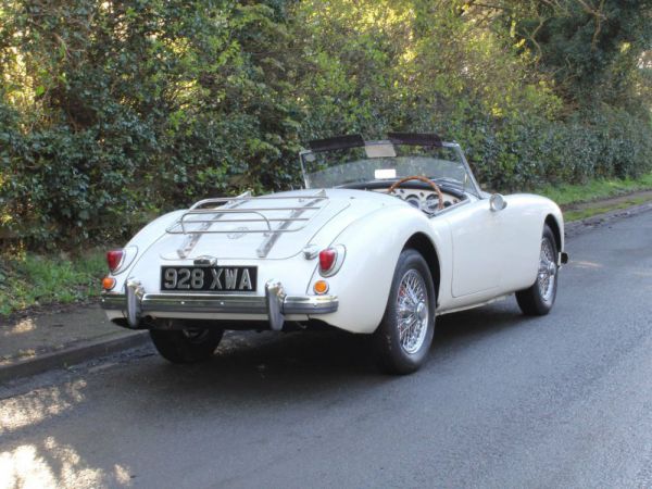 MG MGA 1500 1956 11108