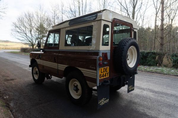 Land Rover 88 1982 105809