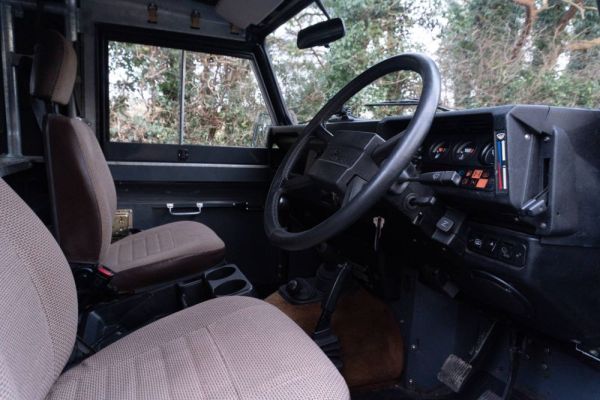 Land Rover 90 1985 105828