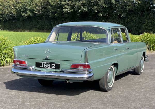 Mercedes-Benz 220 b 1965