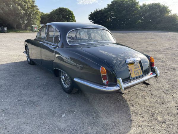 Jaguar 420 1967 61721