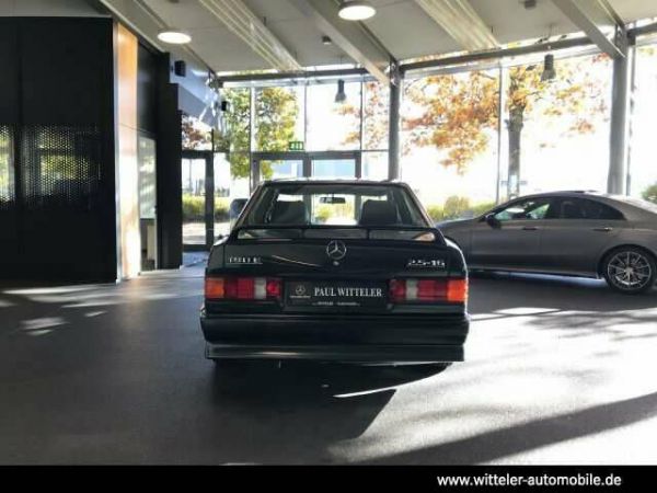 Mercedes-Benz 190 E 2.5-16 1990 67610