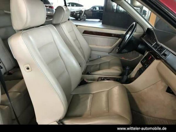 Mercedes-Benz E 220 1993 97585