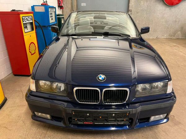 BMW 328i 1997 3202