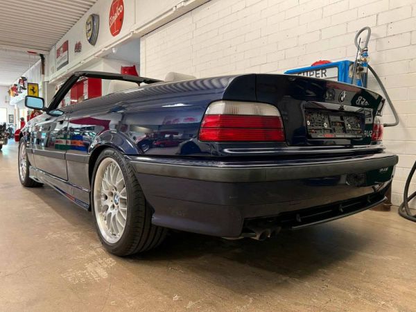 BMW 328i 1997 3209