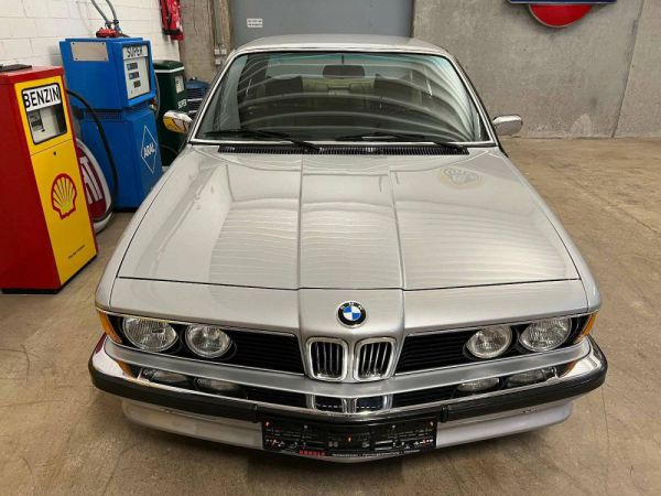 BMW 735i 1980 3213