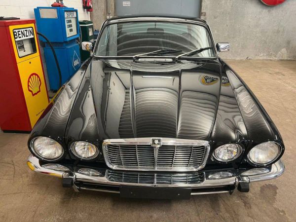 Jaguar XJ 6 L 4.2 1976 3283