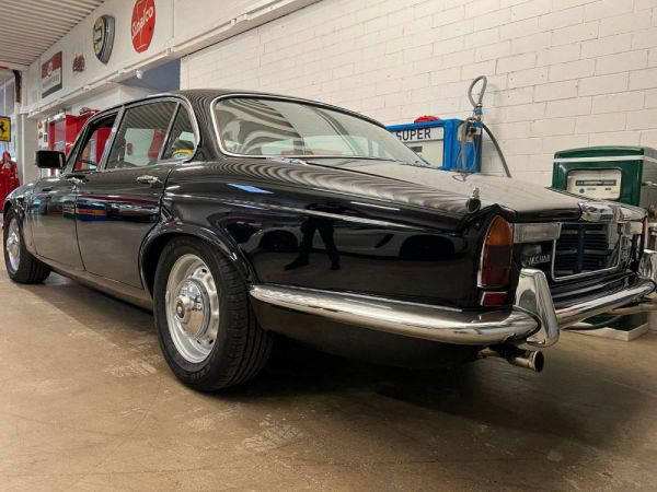 Jaguar XJ 6 L 4.2 1976 3292