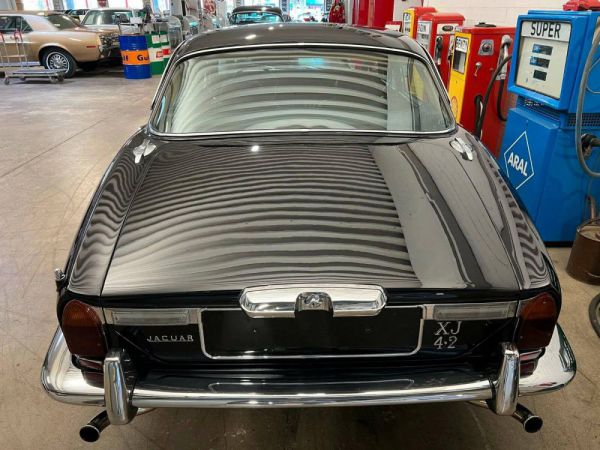 Jaguar XJ 6 L 4.2 1976 3294