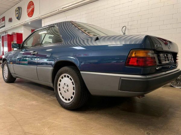 Mercedes-Benz 230 CE 1990 3320