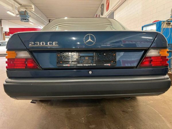 Mercedes-Benz 230 CE 1990 3321