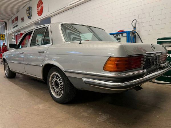 Mercedes-Benz 280 SE 1980 3335