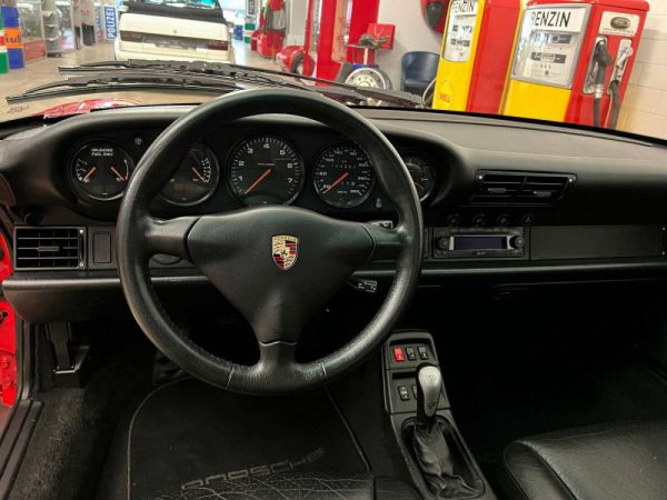 Porsche 911 Carrera 1995 3342