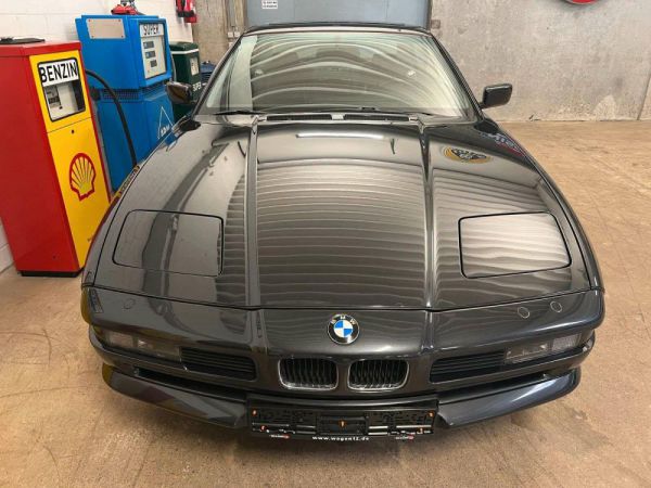 BMW 850i 1990 100371