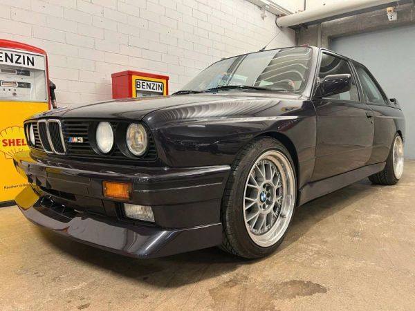 BMW M3 1989