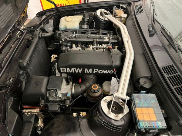 BMW M3 1989 106041