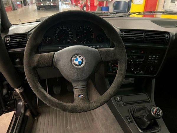 BMW M3 1989 106046