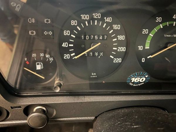 BMW 323i 1981 108019