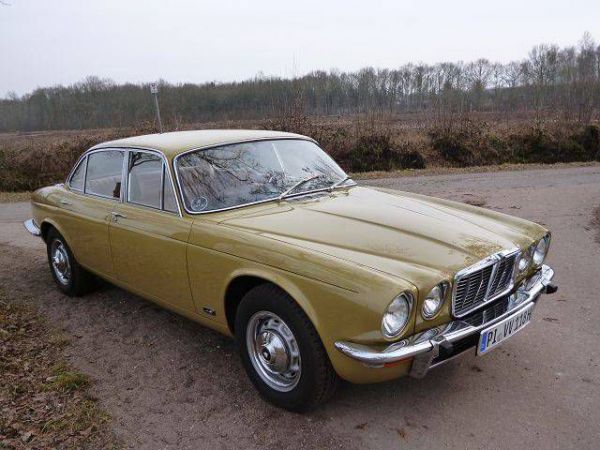 Jaguar XJ 6 L 4.2 1977 51710