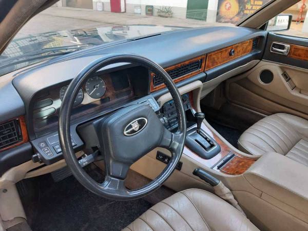 Jaguar Sovereign 3.6 1988 9748