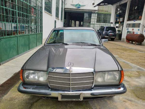 Mercedes-Benz 280 CE 1983 9894