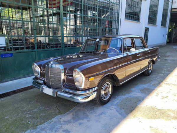 Mercedes-Benz 220 S b 1965 9906