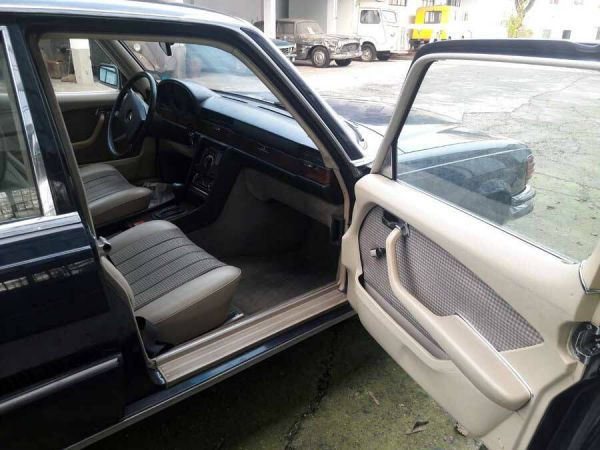 Mercedes-Benz 280 SE 1979 9932