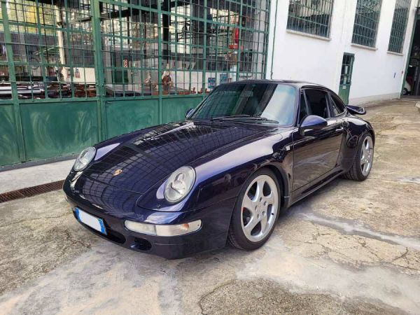 Porsche 911 Carrera 2 1992 10027