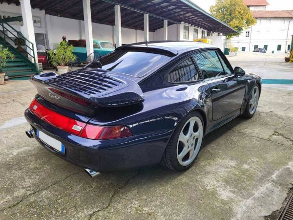 Porsche 911 Carrera 2 1992 10031