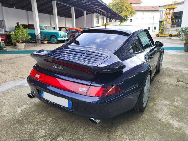 Porsche 911 Carrera 2 1992 10032