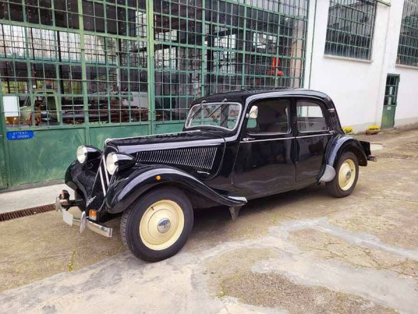 Citroën Traction Avant 11 BL 1952 74087