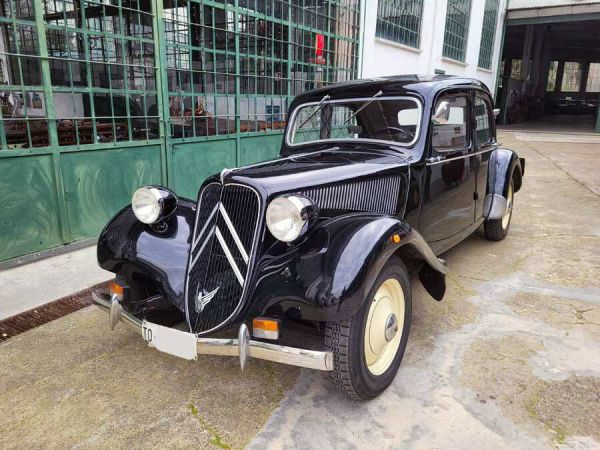 Citroën Traction Avant 11 BL 1952 74089