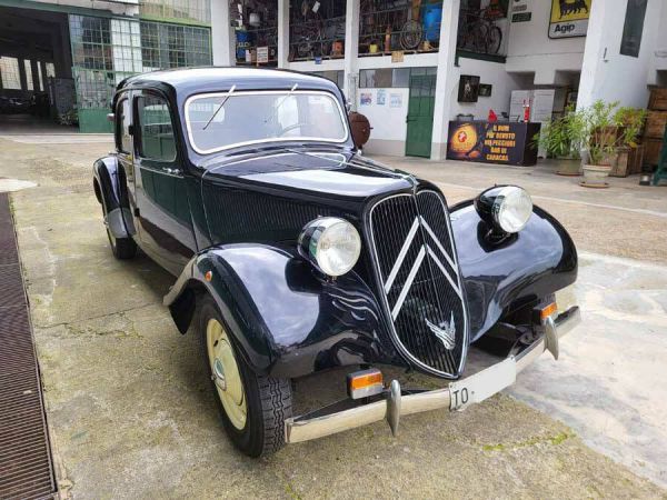 Citroën Traction Avant 11 BL 1952 74091