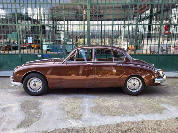 Daimler 2.5 Litre V8 1964