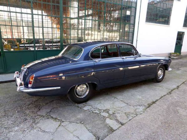 Jaguar Mk X 3.8 1964 77511