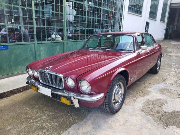 Jaguar XJ 6 L 4.2 1976 109414