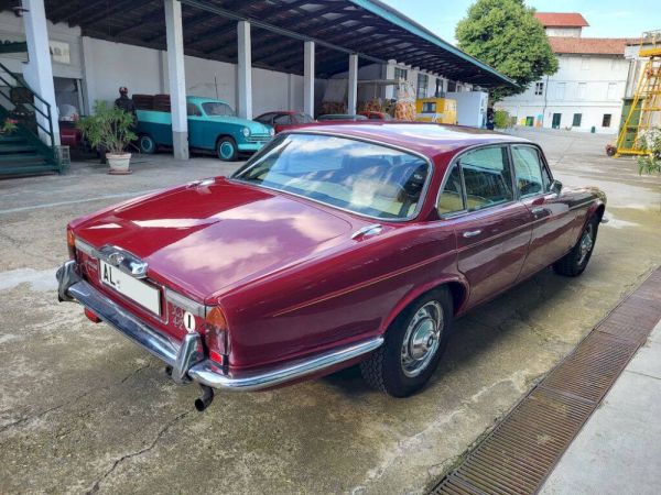 Jaguar XJ 6 L 4.2 1976 109419