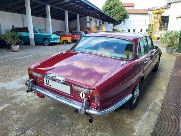 Jaguar XJ 6 L 4.2 1976 109420