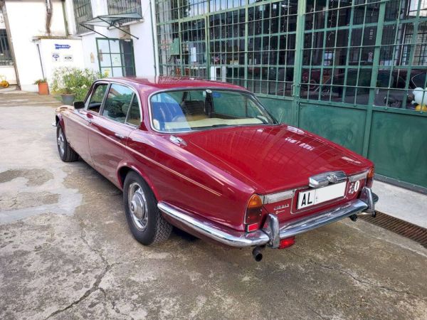 Jaguar XJ 6 L 4.2 1976 109422