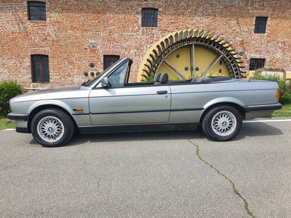 BMW 320i 1988 51047