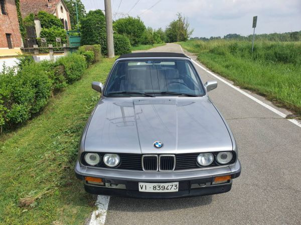 BMW 320i 1988 51053