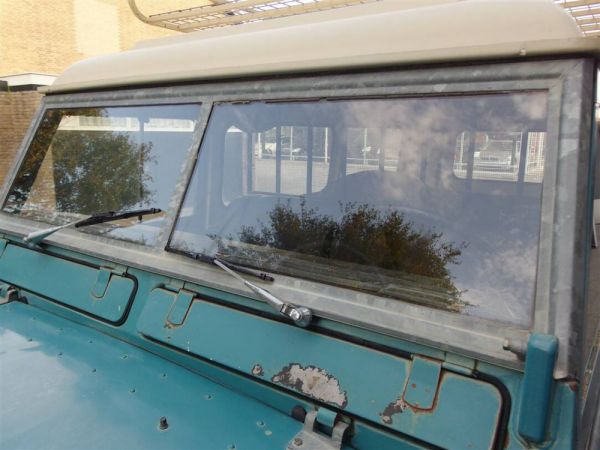 Land Rover 109 1981 50987