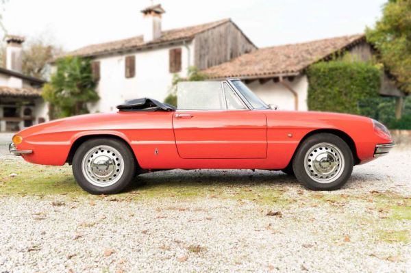 Alfa Romeo 1600 Spider Duetto 1967 55743