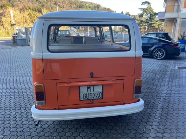 Volkswagen T2b minibus 1974 105880