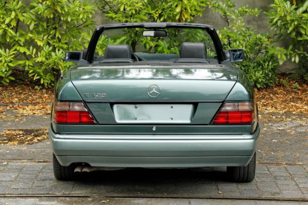 Mercedes-Benz E 320 1994 56684