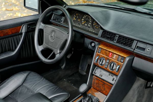 Mercedes-Benz E 320 1994 56689