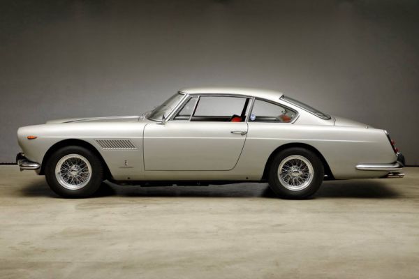 Ferrari 250 GT 2+2 1961 56991