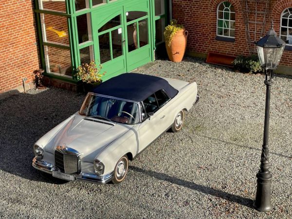 Mercedes-Benz 220 SE b 1963 50484