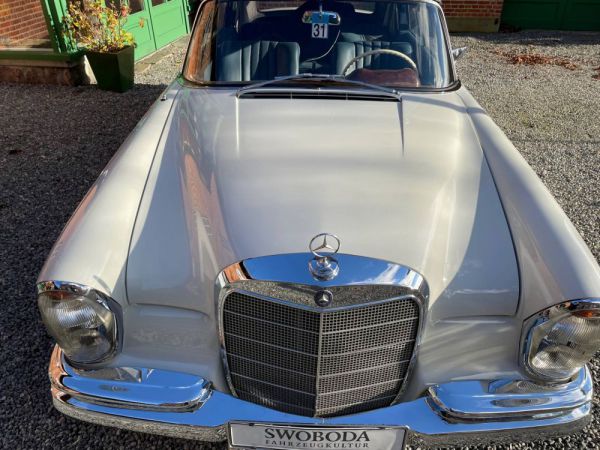 Mercedes-Benz 220 SE b 1963 50486